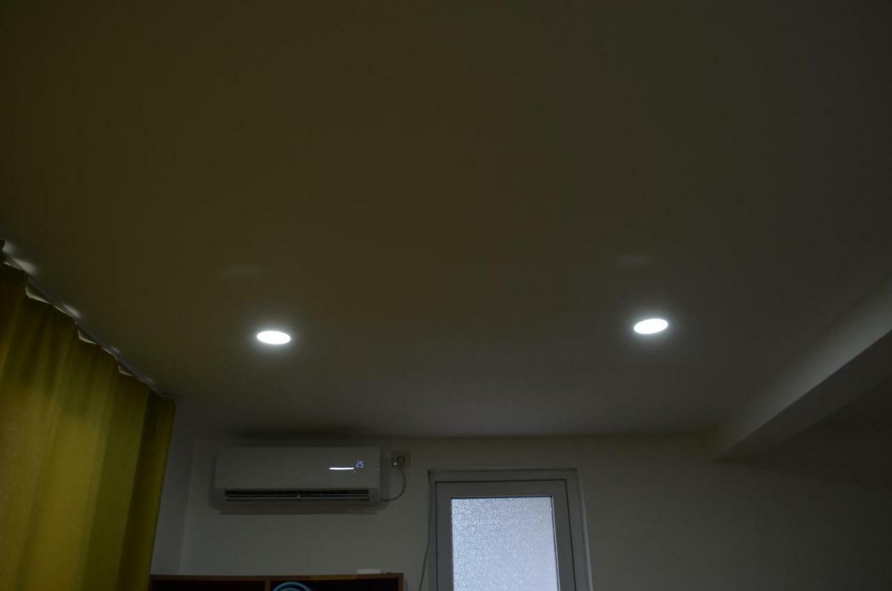 Rezo'S House Hotel Kvariati Exterior photo